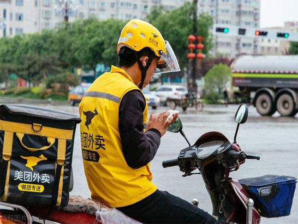 名牌大學畢業(yè)生做外賣行業(yè)，到底虧不虧？